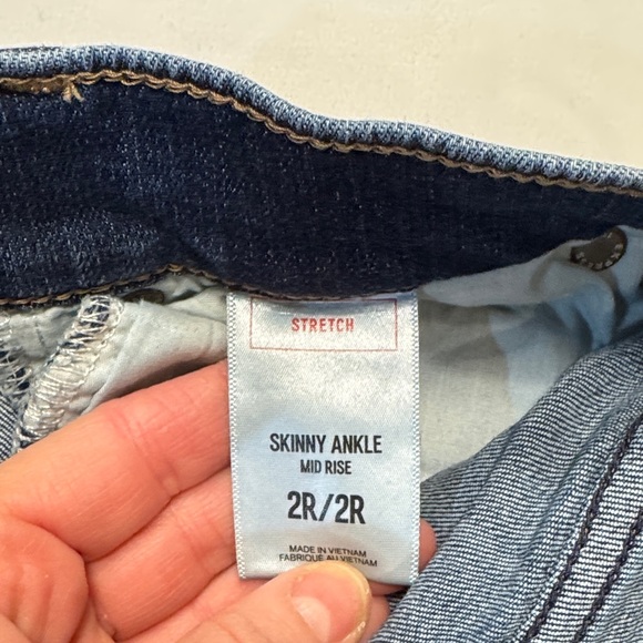 Express Skinny Ankle Mid Rise - Picture 4 of 5